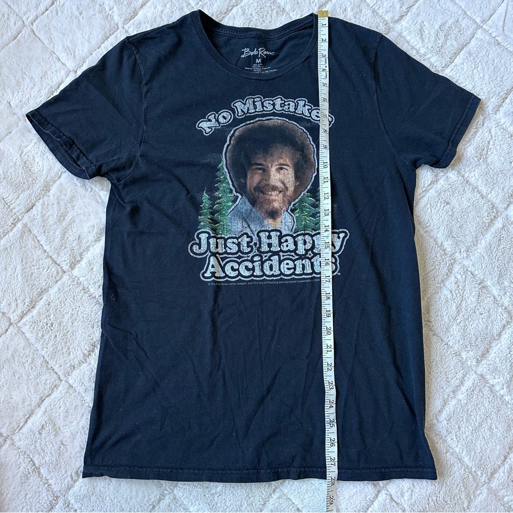 Bob Ross | "No Mistakes, Just Happy Accidents" Short Sleeve Tee | Size Medium - Picture 8 of 8